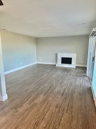 2BR/2BA Apartment · Larkspur photo 3