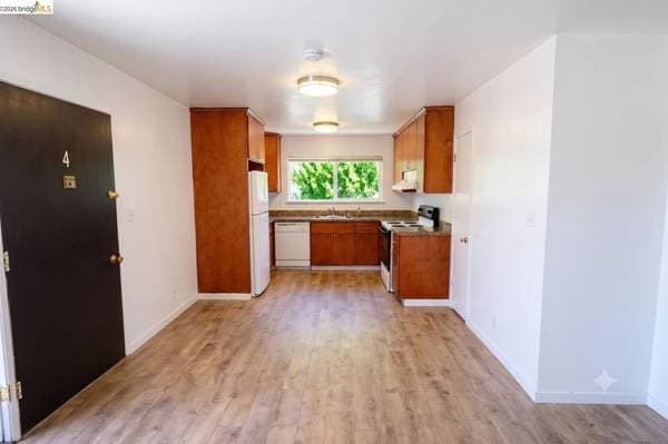 2BR/1BA Apartment on Hearst Ave · Berkeley photo 5