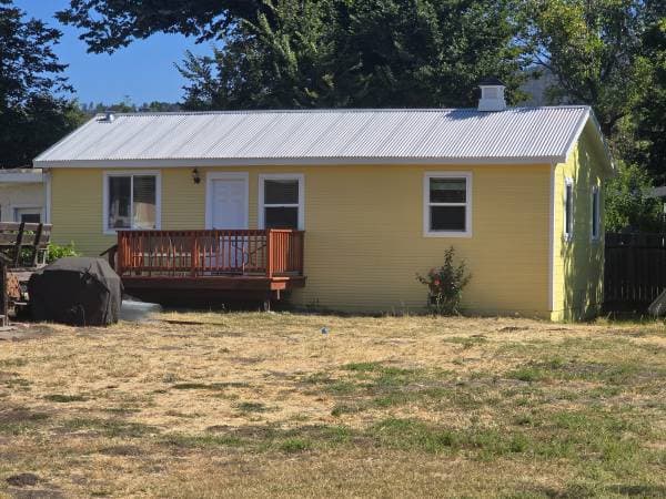 2BR/1BA Duplex on Eddy St · Calistoga photo 1