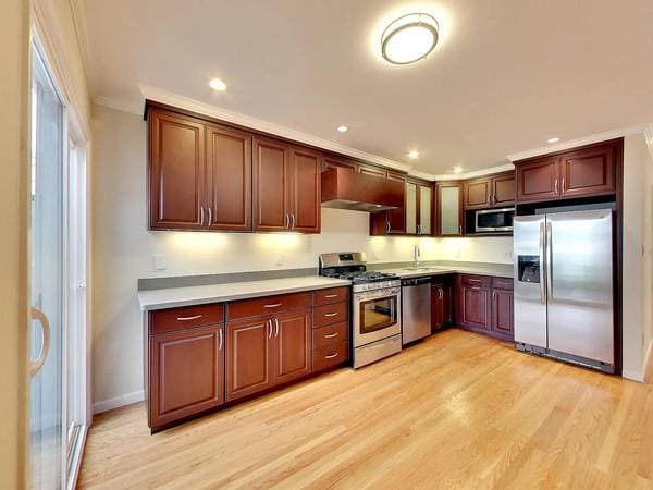 4BR/1BA Single Family House · Daly City photo 5