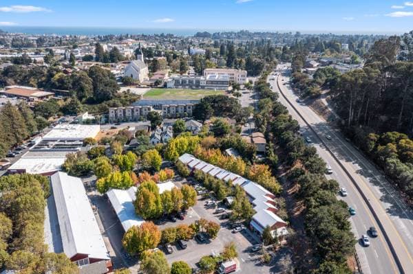 0BR/1BA Other on Potrero St · Santa Cruz photo 3