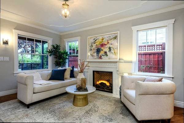 1BR/1BA Single Family House · Palo Alto photo 3
