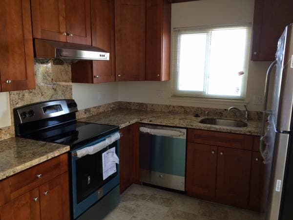 2BR/2BA Apartment on Fifth Ave · San Carlos photo 2