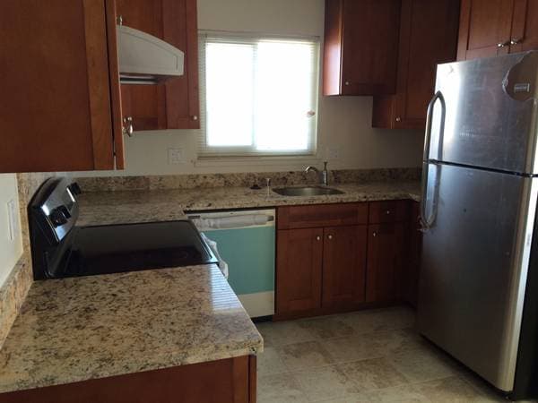 2BR/2BA Apartment on Fifth Ave · San Carlos photo 4