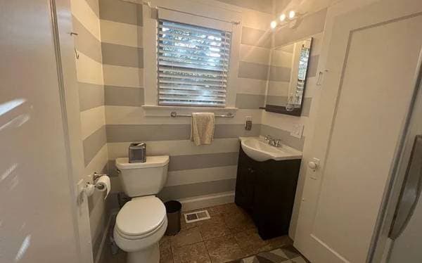 2BR/1BA Single Family House · Palo Alto photo 2