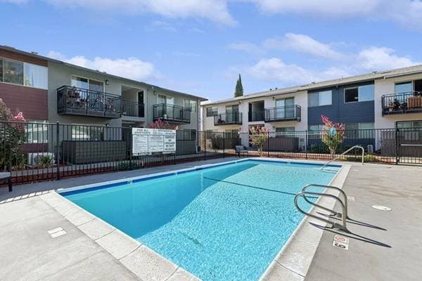 2BR/1BA Apartment on Fairfield Avenue · Fairfield photo 4