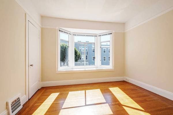 1BR/1BA Single Family House · San Francisco photo 5
