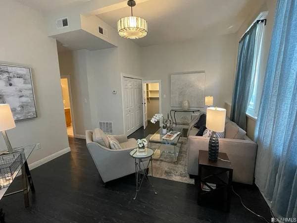 2BR/1BA Apartment on 18th St · San Francisco photo 5