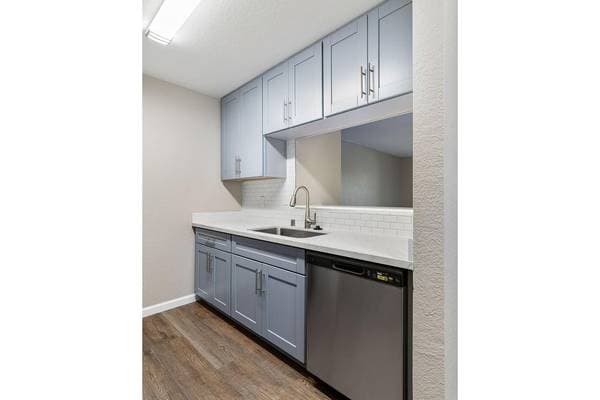 2BR/1BA Apartment on North Milpitas Boulevard · Milpitas photo 5