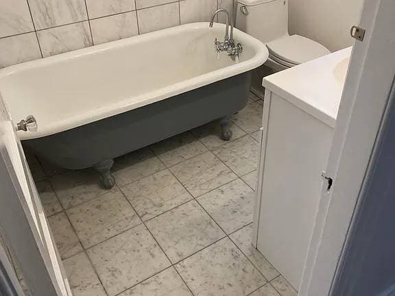 1BR/1BA Single Family House on Powell St · San Francisco photo 5