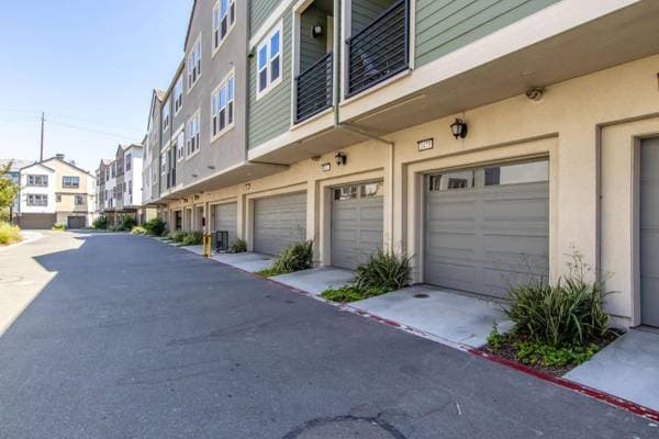 1BR/2BA Townhouse on Cherry Circle · Milpitas photo 1