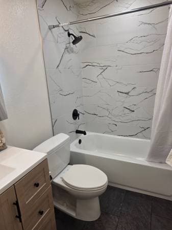 2BR/1BA Condo on Galano Plaza · Fremont photo 1