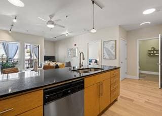1BR/1BA Condo on 30th St · Oakland photo 2