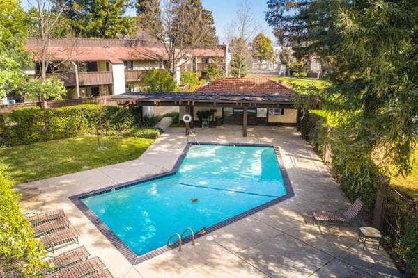 1BR/1BA Condo on Evelyn Terrace West · Sunnyvale photo 1