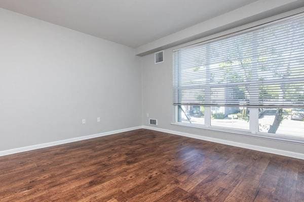 1BR/1BA Apartment on Schmidt Lane · El Cerrito photo 4