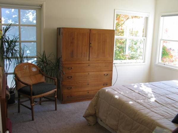 2BR/1BA Flat on Hilgard Avenue · Berkeley photo 4