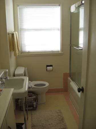 2BR/1BA Flat on Hilgard Avenue · Berkeley photo 5