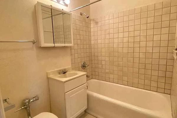 1BR/1BA Apartment · San Francisco photo 5
