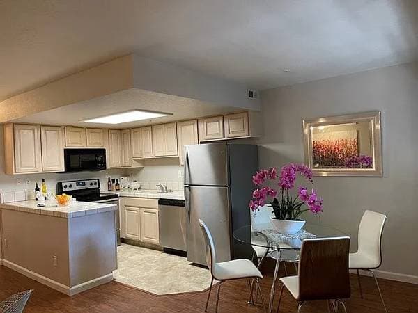 1154 Reed Ave Sunnyvale, CA 94086 photo 3