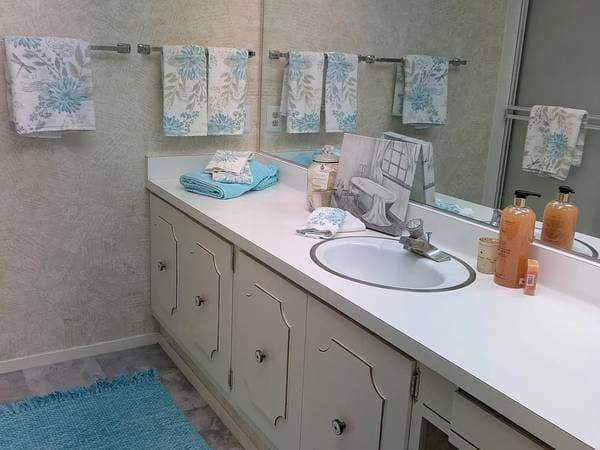 1BR/1BA Single Family House on Woodgreen St · Santa Rosa photo 4