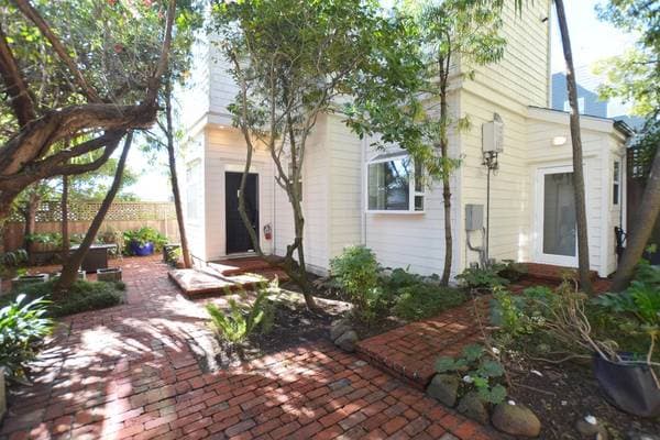 1BR/1BA Single Family House on Fell St · San Francisco photo 1