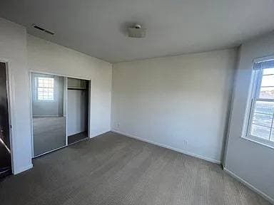 2BR/1BA Duplex on Blake St · San Francisco photo 5