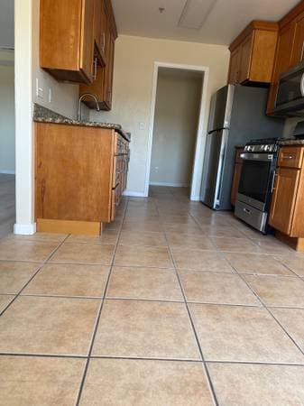2BR/2BA Apartment · Richmond photo 5
