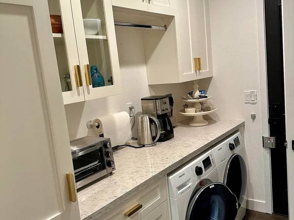 2BR/1BA Single Family House on La Mancha Dr · El Verano photo 4