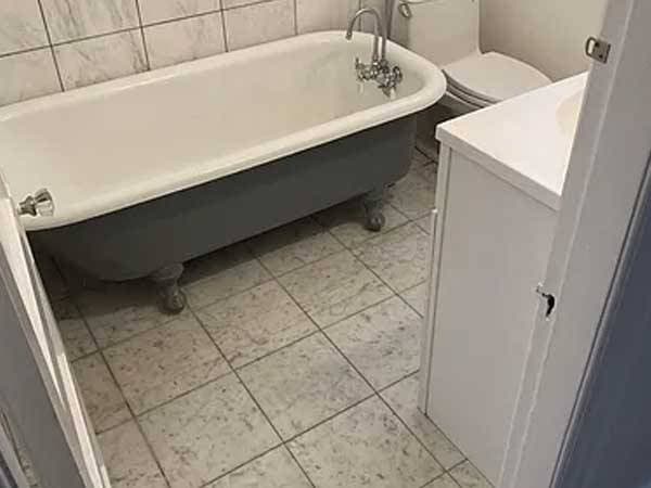 2BR/1BA Duplex on E 23rd St · Brooklyn photo 3