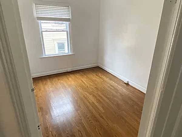2BR/1BA Duplex on E 23rd St · Brooklyn photo 4
