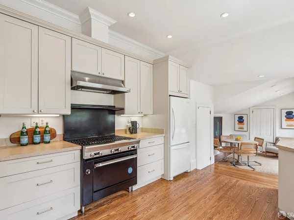 1BR/1BA Apartment · San Francisco photo 2