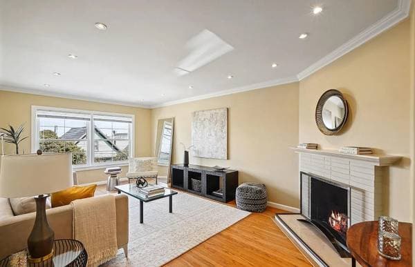 2BR/1BA Single Family House on Winfield St · San Francisco photo 1