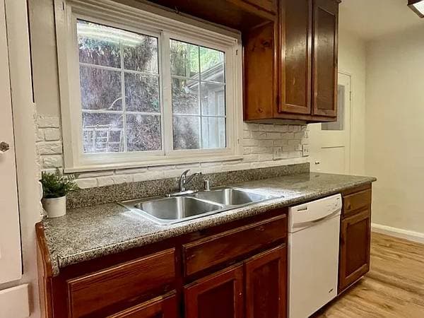 2BR/1BA Duplex on Forest Dr · Aptos photo 5