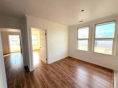 3BR/1BA Apartment on Milton Ave · San Bruno photo 3