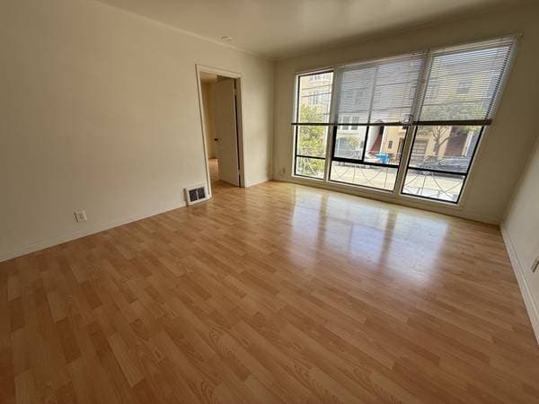 3BR/1BA Duplex on Cabrillo · San Francisco photo 2