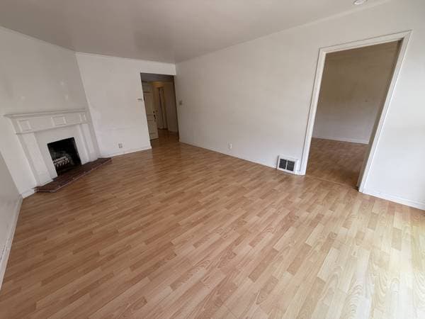 3BR/1BA Duplex on Cabrillo · San Francisco photo 3