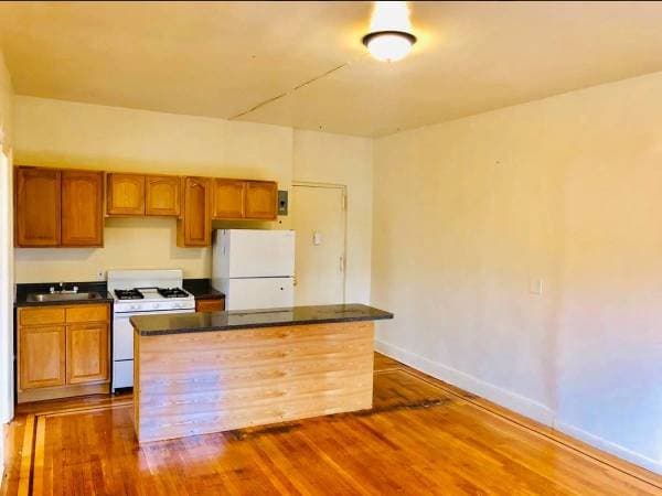 1BR/1BA Single Family House · Berkeley photo 3