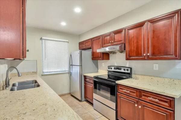 2BR/1BA Single Family House on Mcquesten Dr · San Jose photo 2