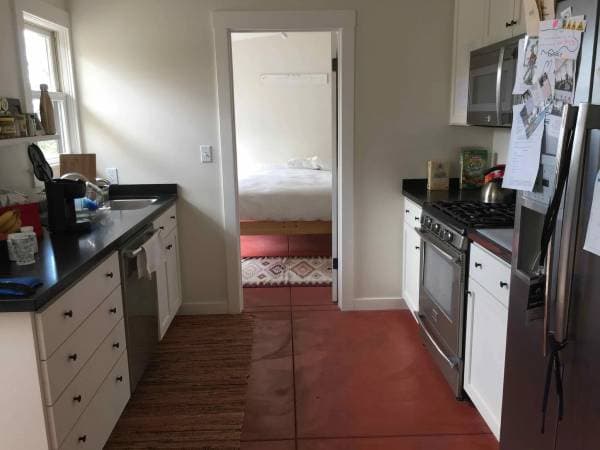 1BR/1BA Single Family House · Berkeley photo 3