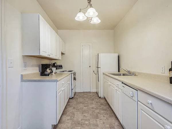 Mira Lago Apartments photo 4