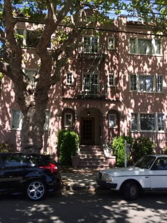 1BR/1BA Apartment · Alameda photo 1