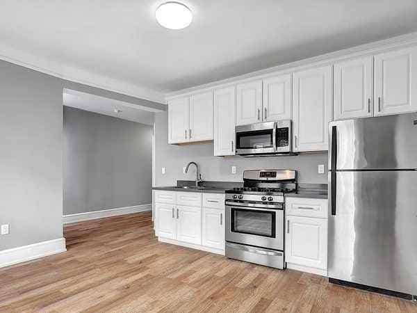 2BR/1BA Apartment · San Francisco photo 1