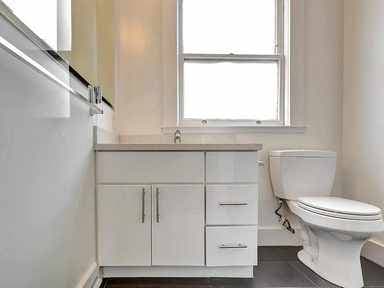 2BR/1BA Apartment · San Francisco photo 2