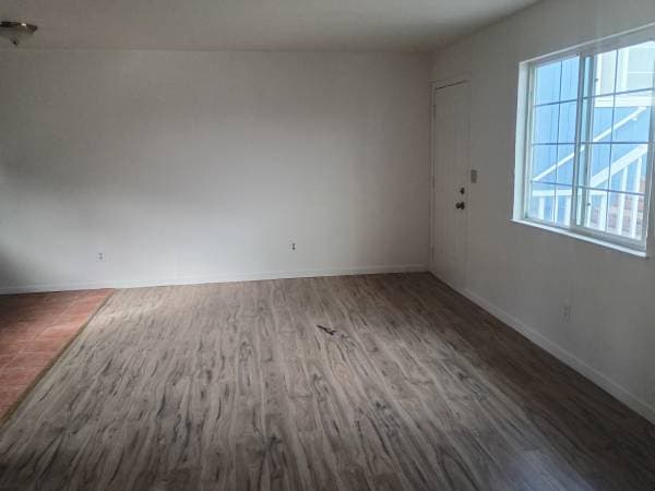 2BR/1BA Apartment · Watsonville photo 4