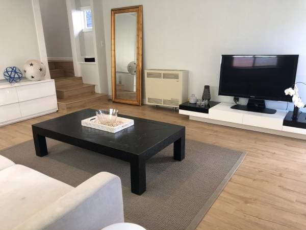 1BR/1BA Single Family House · Los Gatos photo 2