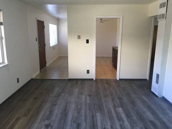 2BR/1BA Apartment · Castro Valley photo 2