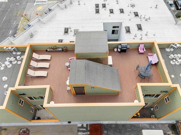 2BR/1BA Apartment on San Pablo · Oakland photo 2