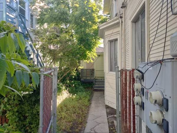 1BR/1BA Single Family House on Martin Luther King Junior Way · Berkeley photo 1