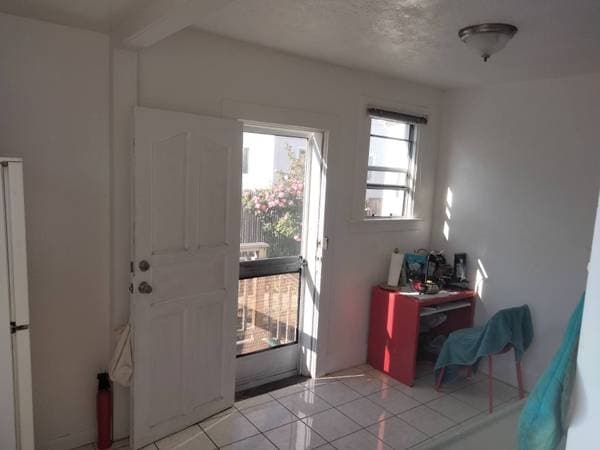 1BR/1BA Single Family House on Martin Luther King Junior Way · Berkeley photo 5