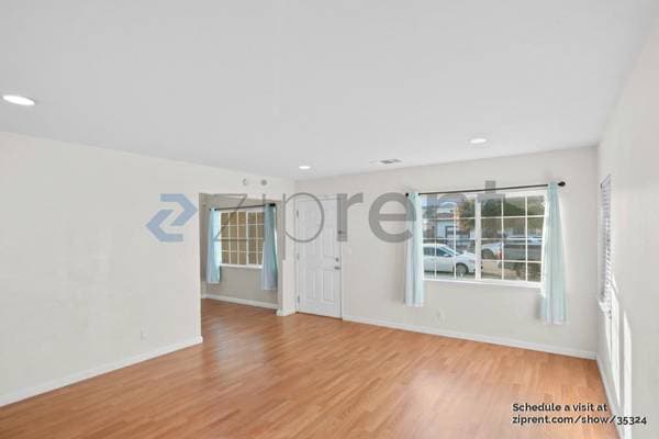 3BR/2BA Single Family House on Santa Rosa Street · Sunnyvale photo 2